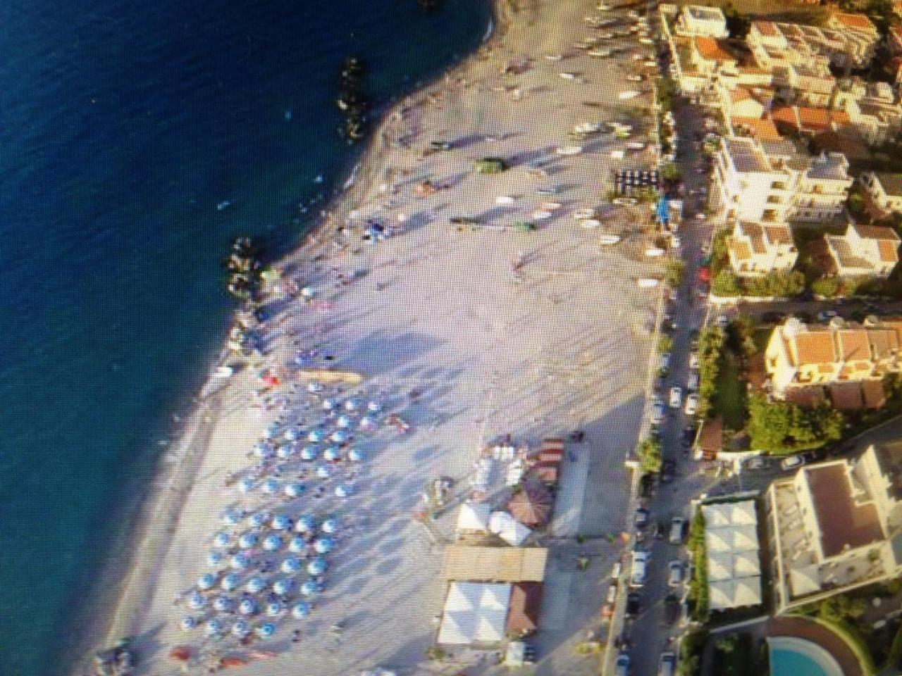 Case Micheletti E Garufi Rodia Luaran gambar